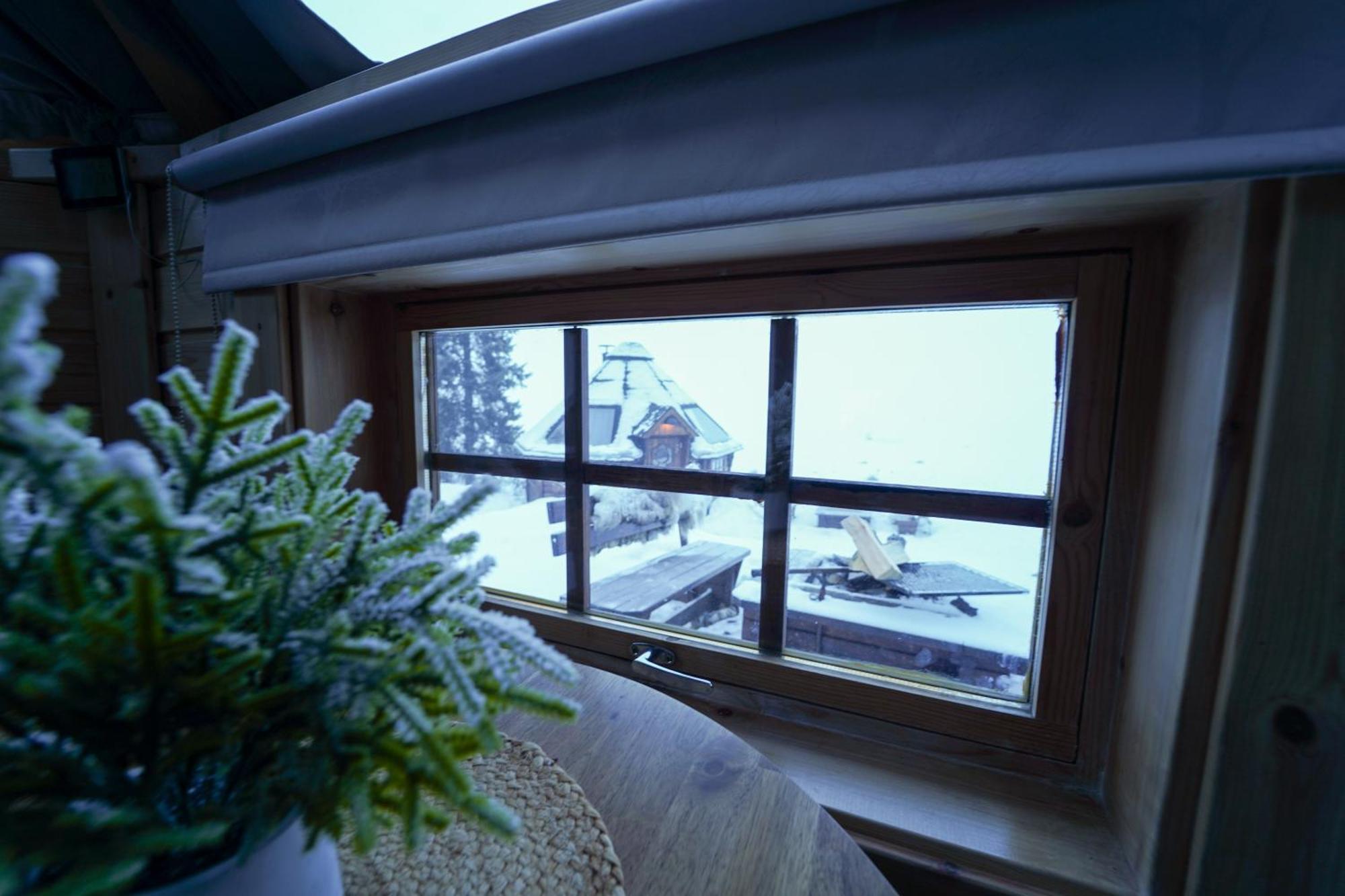 Northern Light Huts - Paradise Lapland 基律纳 外观 照片