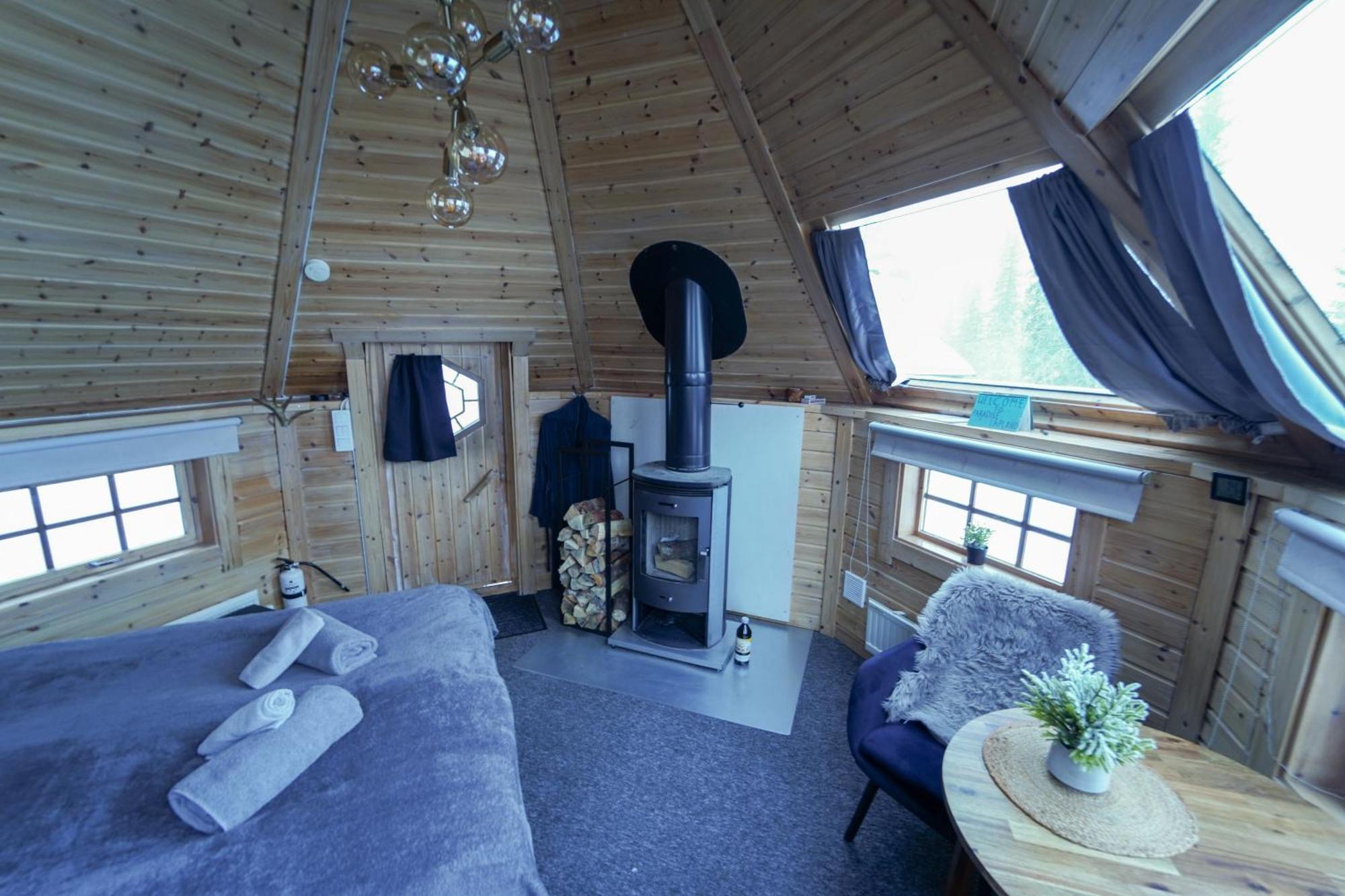 Northern Light Huts - Paradise Lapland 基律纳 外观 照片